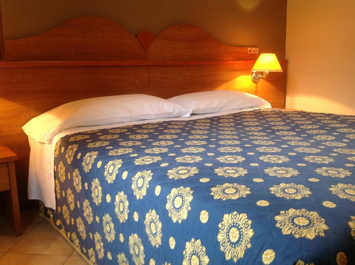 Hotel Trattoria Contini Sorbolo Номер фото