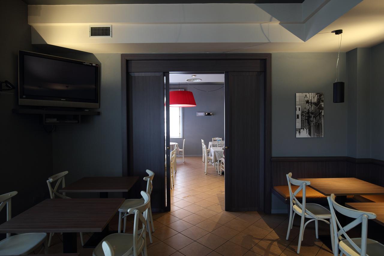 Hotel Trattoria Contini Sorbolo Екстер'єр фото